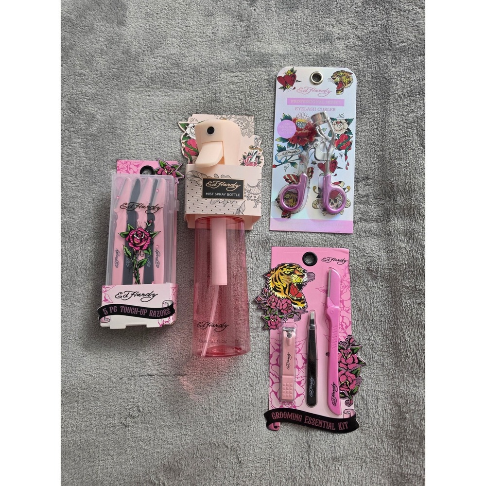 Ed Hardy Beauty Set Mist Spray Bottle Eyelash Curler Razors Grooming Kit Pink